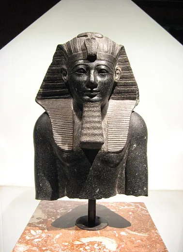 Depiction: Thutmose III
